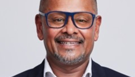  Mayukh Das, MBBS, Chief Medical Officer or Iraz&uacute; Oncology